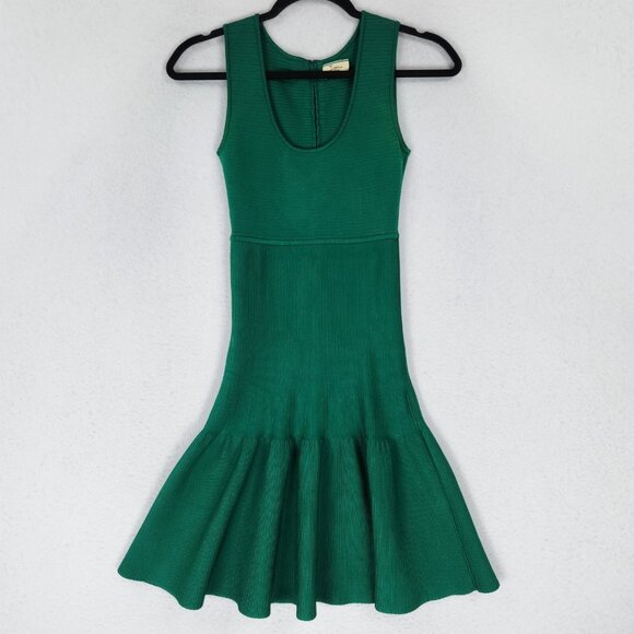 Issa London Dress Womens Small Green Sleeveless Knit Fit Flare Ruffle Cocktail - Picture 1 of 11